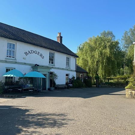 Badgers Inn Petworth Exterior foto