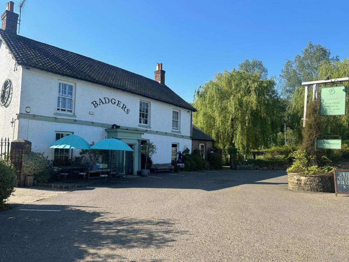 Badgers Inn Petworth Exterior foto