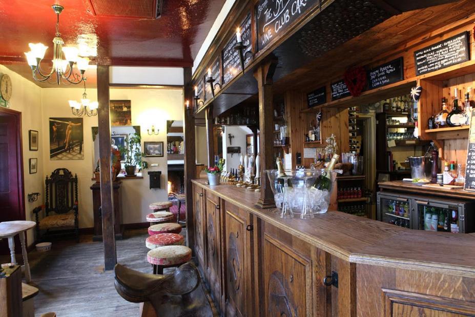 Badgers Inn Petworth Exterior foto